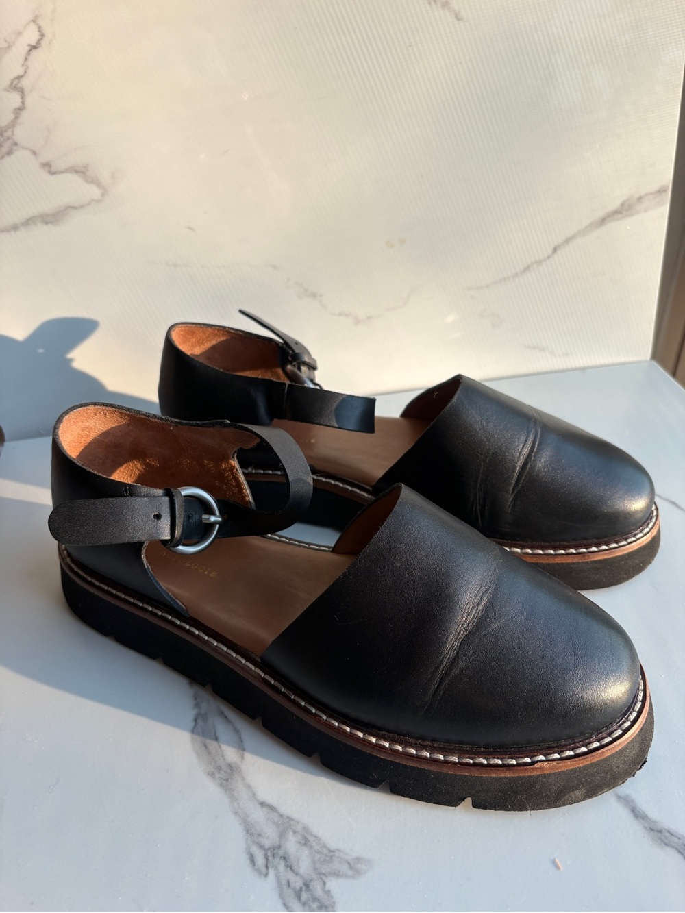 Anthropologie sz 8 Black Leather Mary Jane Shoes Flats Clogs